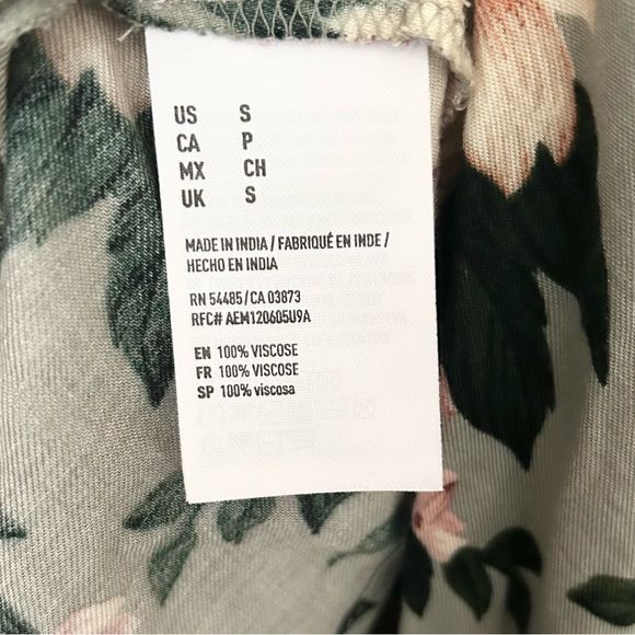 NWT American Eagle Floral Button Front Tank Top - Picture 6 of 6